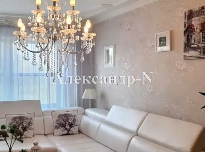 Mieszkanie 4 pokoi 82 m² Odessa, Ukraina
