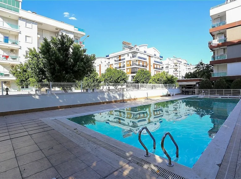 2 bedroom apartment 95 m² Konyaalti, Turkey