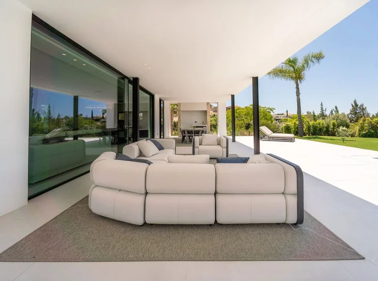5 bedroom house 454 m² San Pedro Alcantara, Spain
