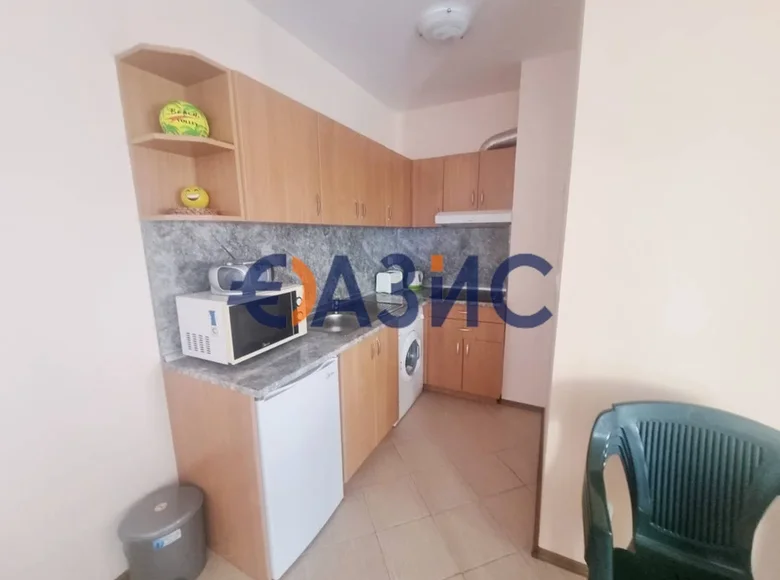 Mieszkanie 3 pokoi 86 m² Nesebyr, Bułgaria