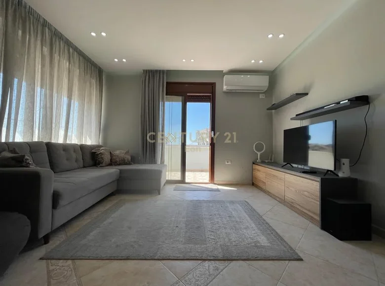 2 bedroom apartment 110 m² Golem, Albania