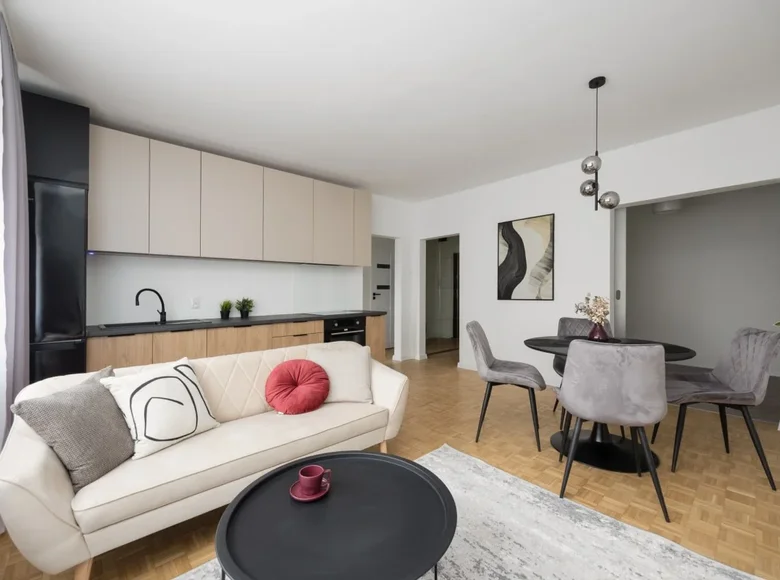 Mieszkanie 2 pokoi 47 m² Warszawa, Polska