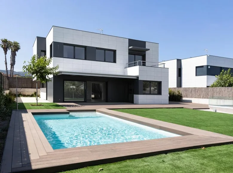 villa de 5 dormitorios 474 m² Sant Andreu de Llavaneres, Španjolska