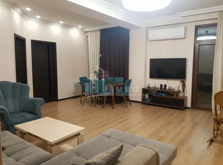 Mieszkanie 4 pokoi 94 m² Tbilisi, Gruzja