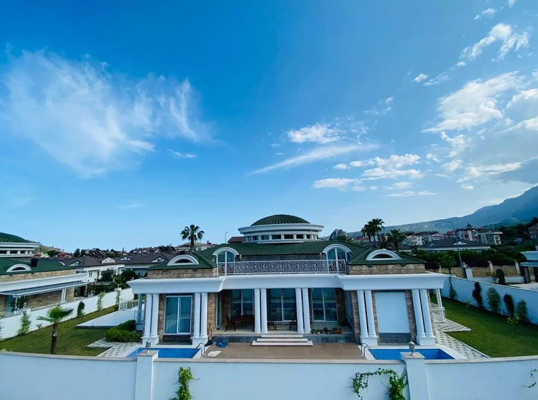 Szeregowiec 4 pokoi 350 m² Kemer, Turcja