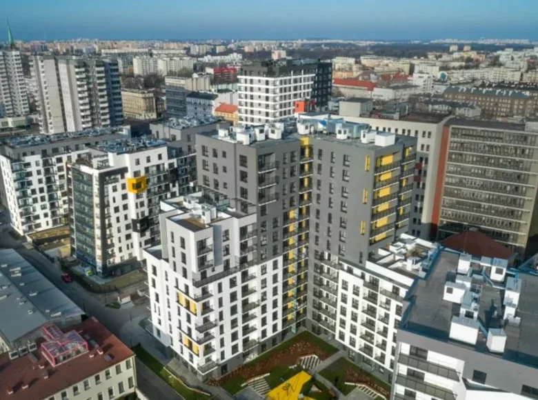 Mieszkanie 4 pokoi 107 m² Warszawa, Polska