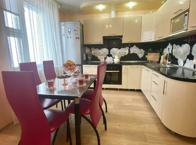 Wohnung 3 Zimmer 82 m² Minsk, Weißrussland