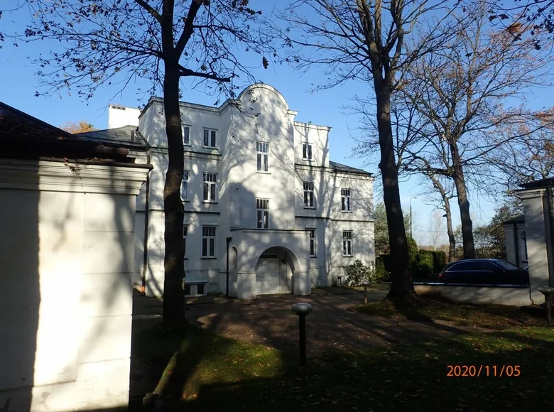 Villa 10 habitaciones 1 076 m² Konstancin Jeziorna, Polonia