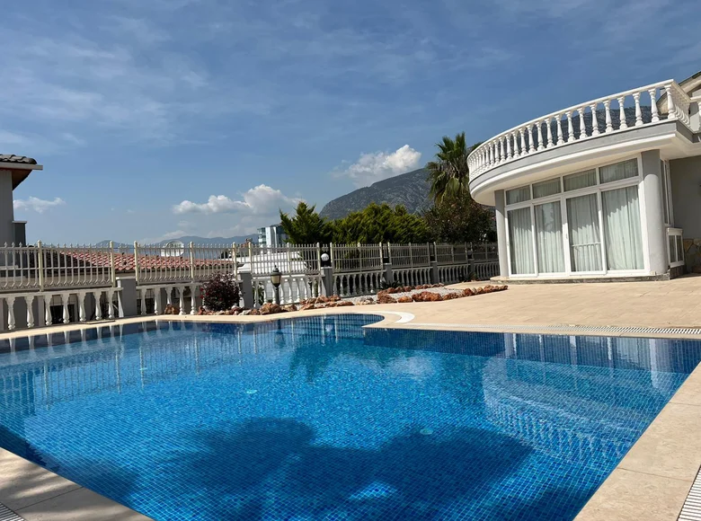 5-Zimmer-Villa 250 m² Alanya, Türkei