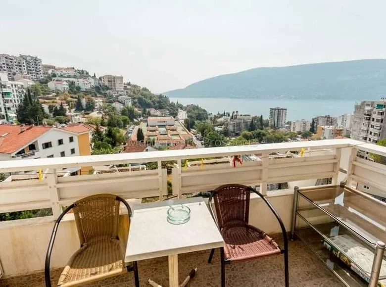 Apartamento 2 habitaciones 77 m² Igalo, Montenegro