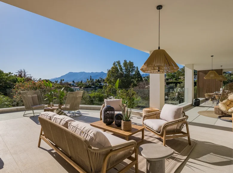 6 bedroom villa 703 m² Marbella, Spain