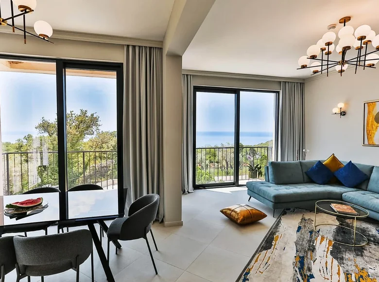 Haus 4 Schlafzimmer  Katun Rezevici, Montenegro