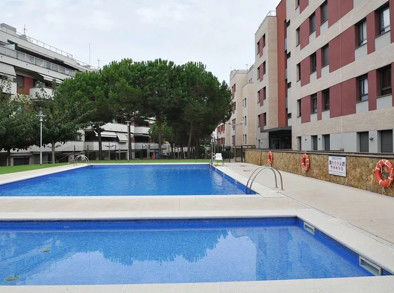 Mieszkanie 4 pokoi 186 m² Lloret de Mar, Hiszpania