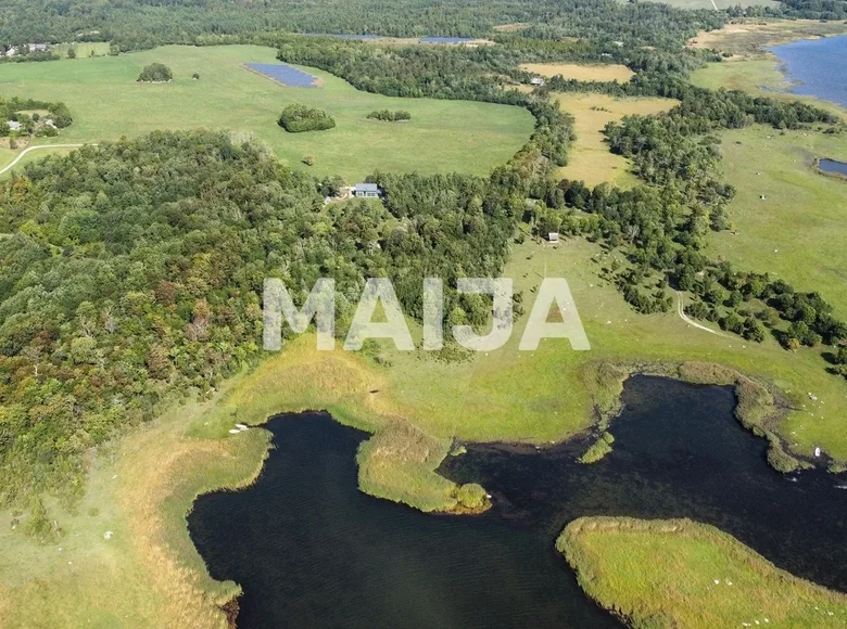 Parcelas  Saaremaa vald, Estonia