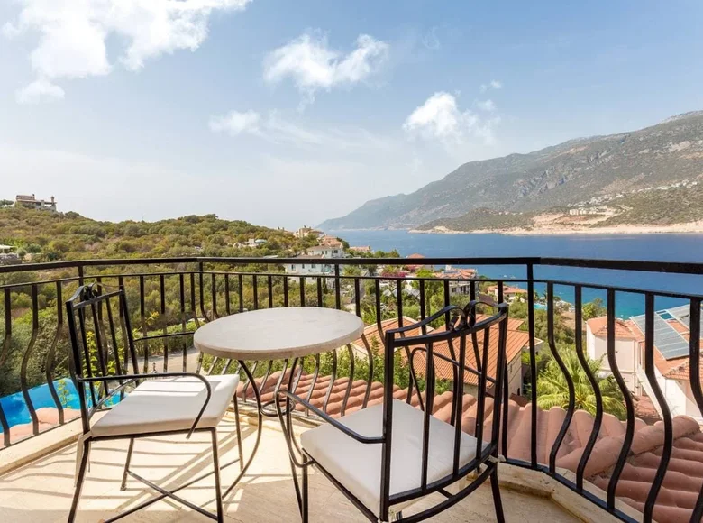 4-Schlafzimmer-Villa 200 m² Kaş, Türkei