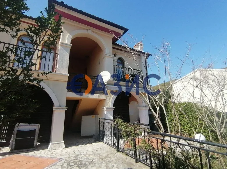Квартира 4 комнаты 108 м² Святой Влас, Болгария
