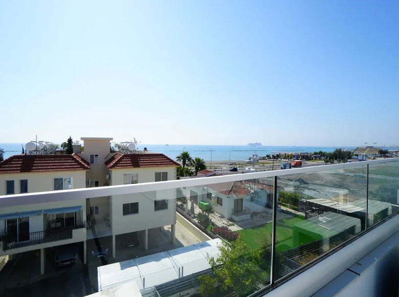 3 bedroom house 141 m² Larnaca District, Cyprus