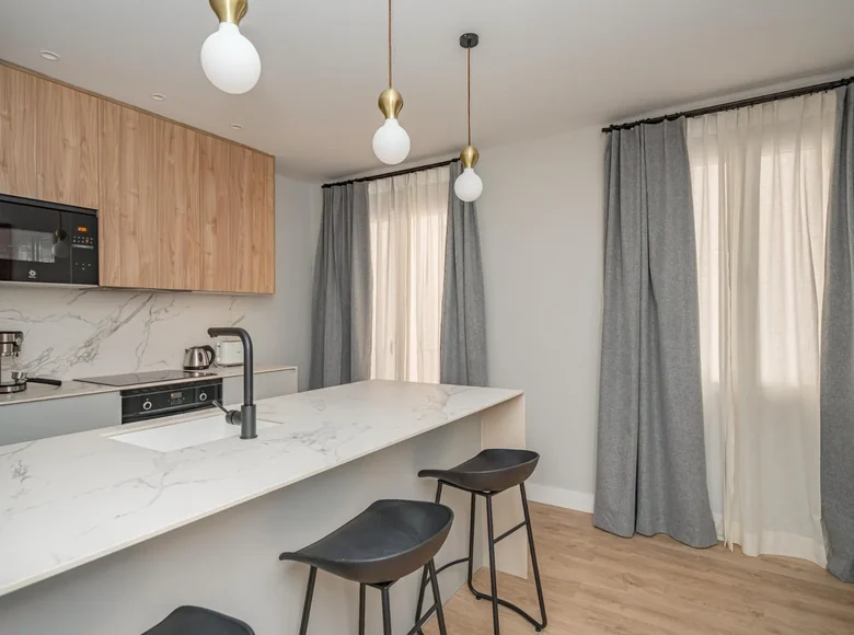 4 bedroom apartment  Area metropolitana de Madrid y Corredor del Henares, Spain