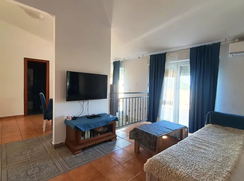 Mieszkanie 5 pokojów 160 m² Budva, Czarnogóra