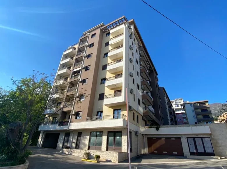 Квартира 2 спальни 61 м² Будва, Черногория