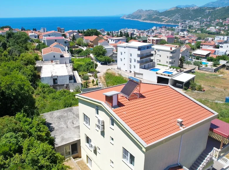 Maison 8 chambres  Dobra Voda, Monténégro