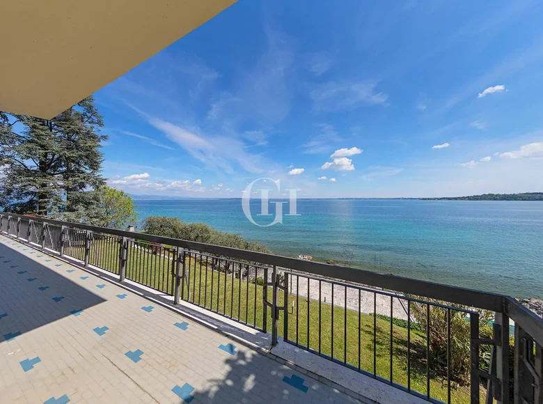 Вилла 12 комнат 350 м² Padenghe sul Garda, Италия