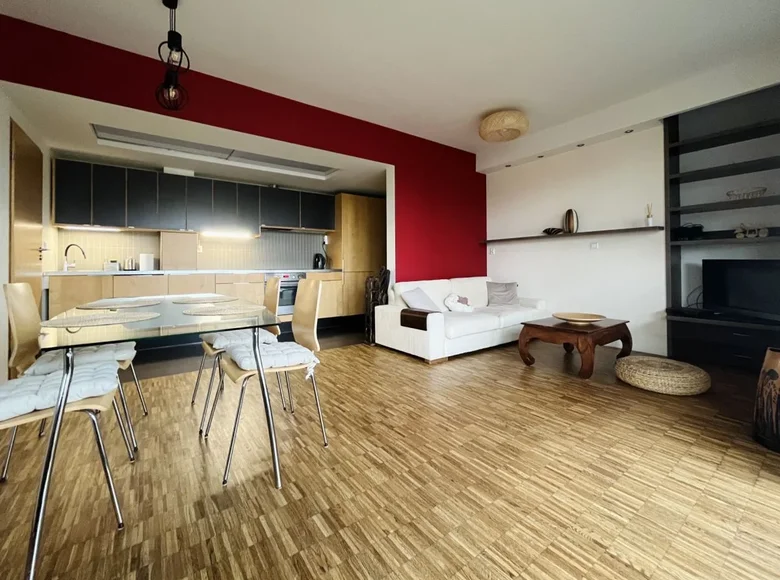 Mieszkanie 2 pokoi 46 m² w Warszawa, Polska