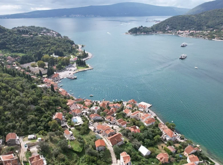 Land  Lepetane, Montenegro