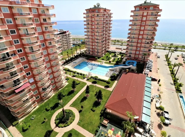2 bedroom apartment 155 m² Mahmutlar, Turkey