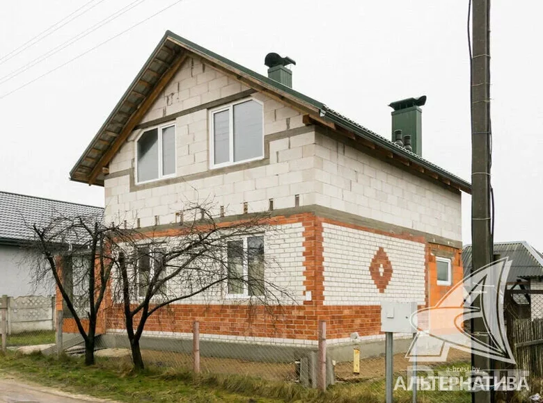House 110 m² Kamianica Zyravieckaja, Belarus