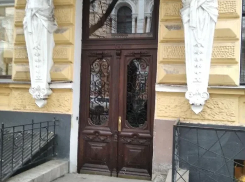 2 room apartment  Sievierodonetsk, Ukraine