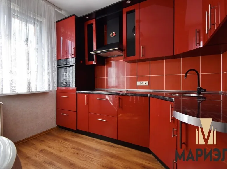 Mieszkanie 2 pokoi 51 m² Mińsk, Białoruś