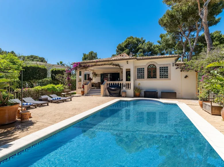 Zamek 4 pokoi 200 m² Santa Ponsa, Hiszpania