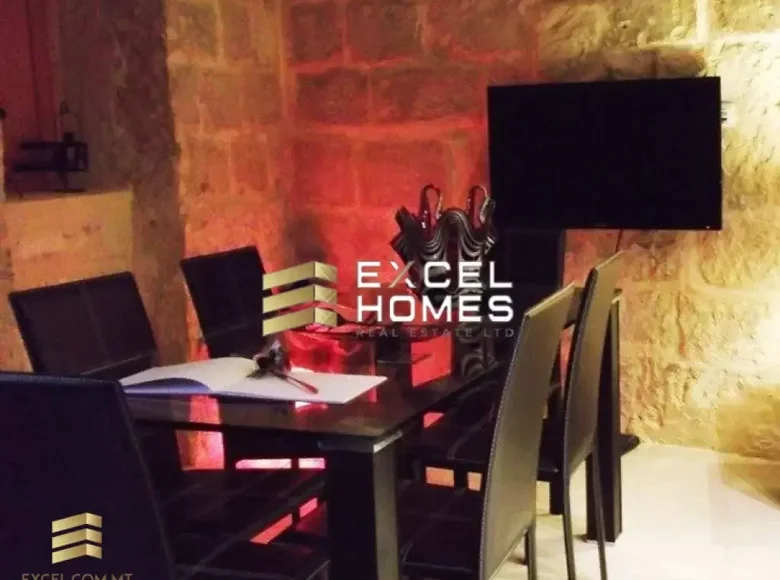 Monthly rental 2 bedroom house,, €1,100 Mosta, Malta