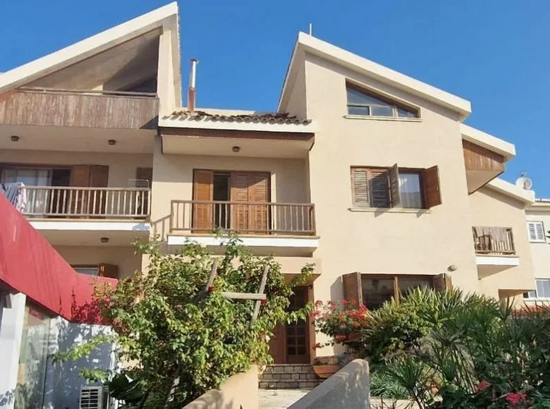 Haus 4 Schlafzimmer 400 m² Limassol District, Cyprus