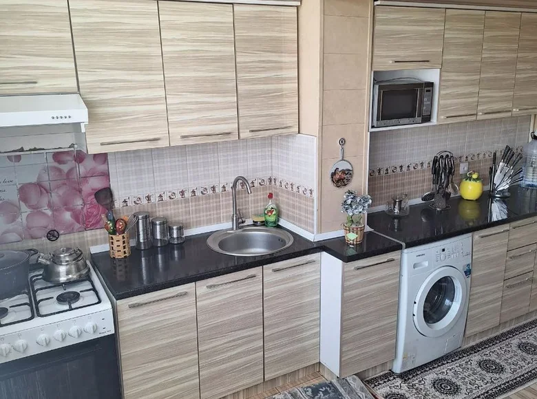 Kvartira 3 xonalar 75 m² Toshkentda