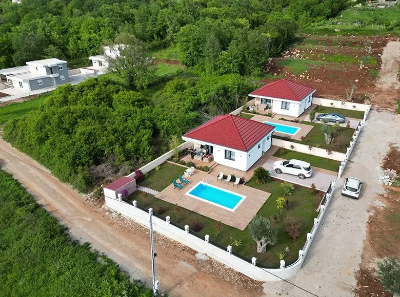 Villa de 4 habitaciones 500 m² Budva, Montenegro
