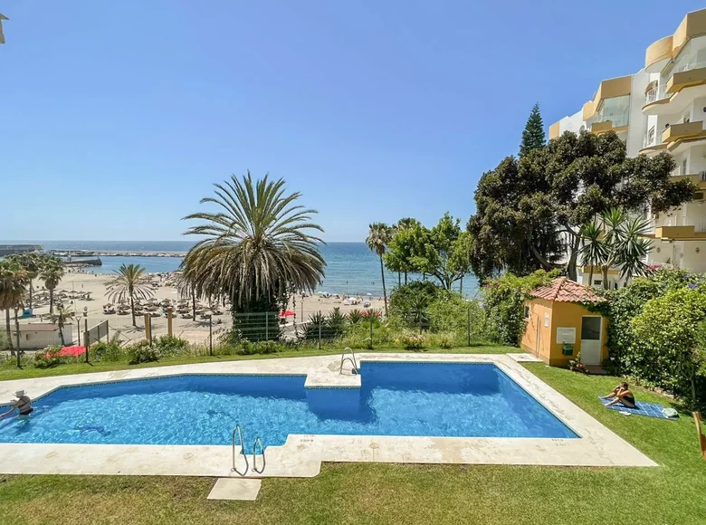 2 bedroom apartment  Marbella, Spain