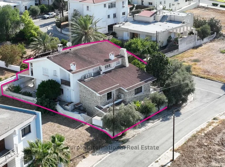 Villa de tres dormitorios 355 m² Nicosia, Chipre