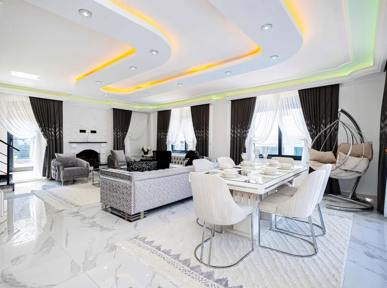 Willa 4 pokoi 350 m² Kargicak, Turcja
