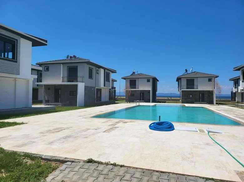 Villa de 4 habitaciones 330 m² Ayvalik, Turquía