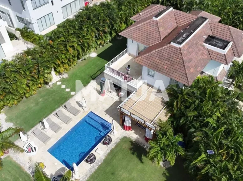 5 bedroom house 400 m² Higueey, Dominican Republic