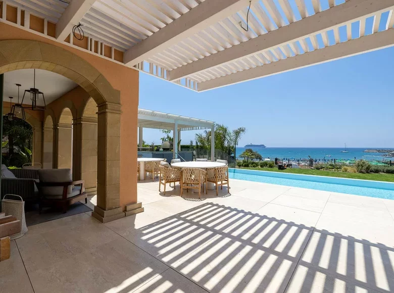 Villa de 4 habitaciones 705 m² Comunidad St. Tychon, Chipre