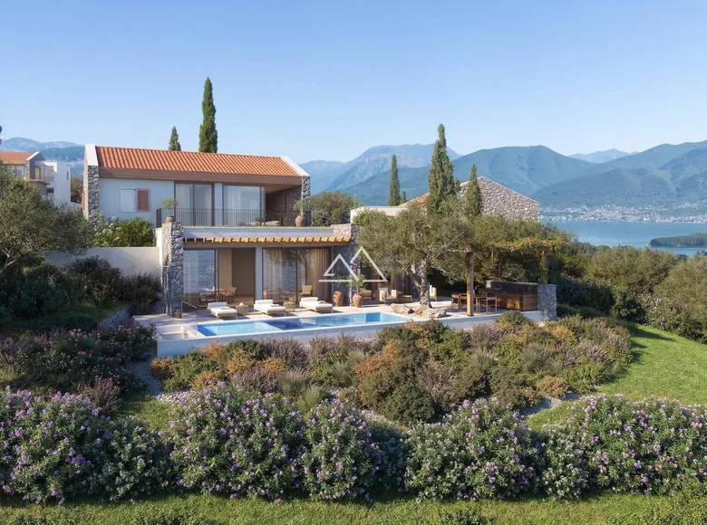 Villa de 3 habitaciones 253 m² Radovici, Montenegro