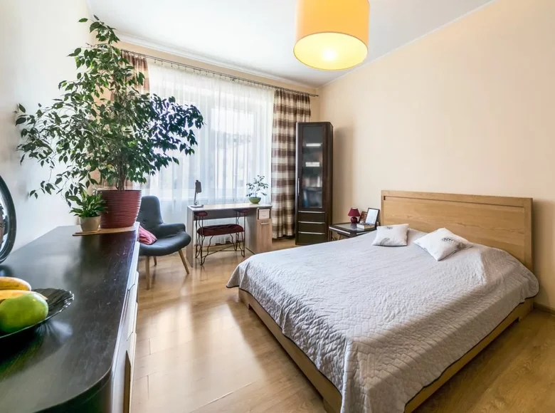 2 room apartment 66 m² Warsaw, Poland