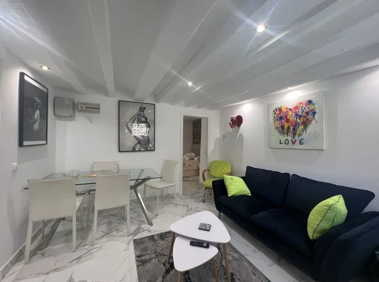 Apartment 56 m² Alicante, Spain