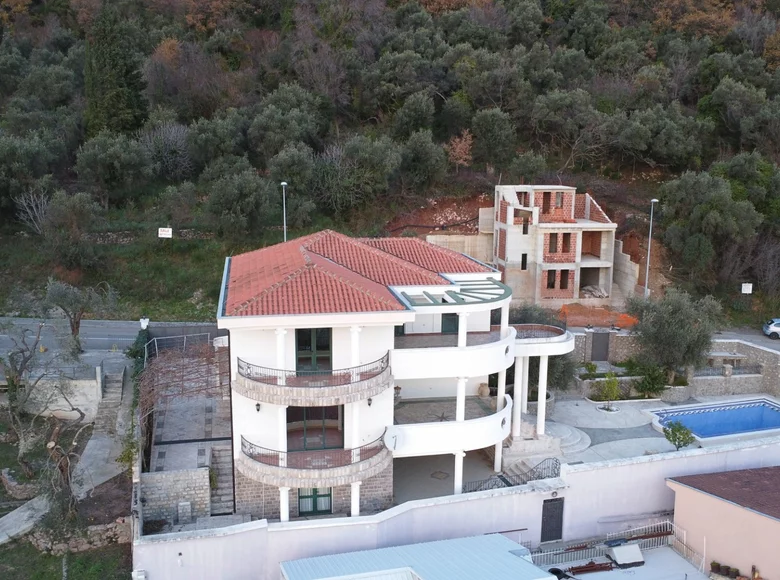 4 bedroom Villa 422 m² Montenegro, Montenegro