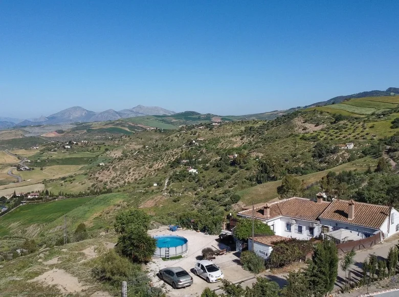 6 bedroom house 254 m² Villanueva de la Concepcion, Spain