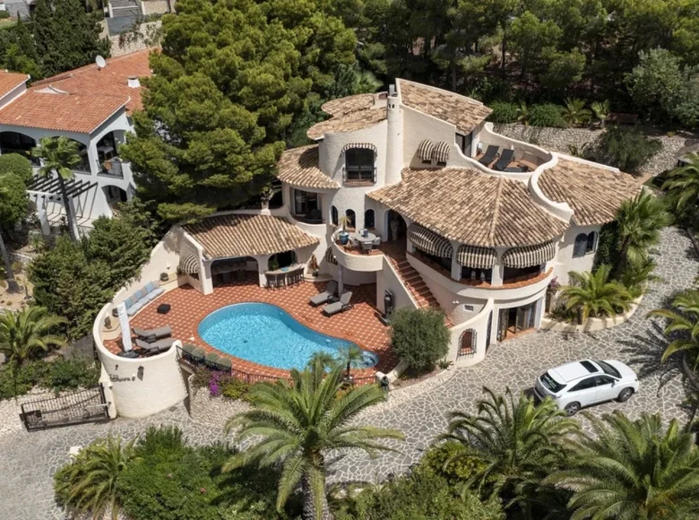 4 bedroom house 260 m² Altea, Spain