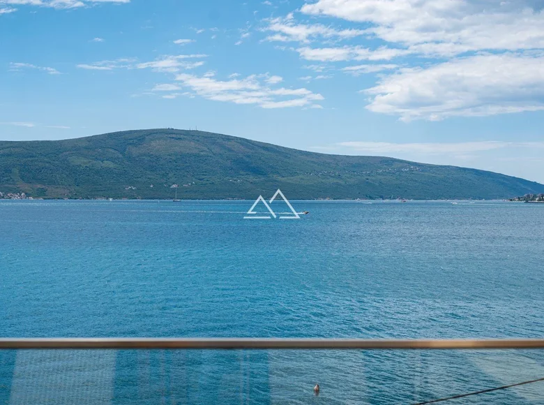 Apartamento 3 habitaciones 91 m² Tivat, Montenegro